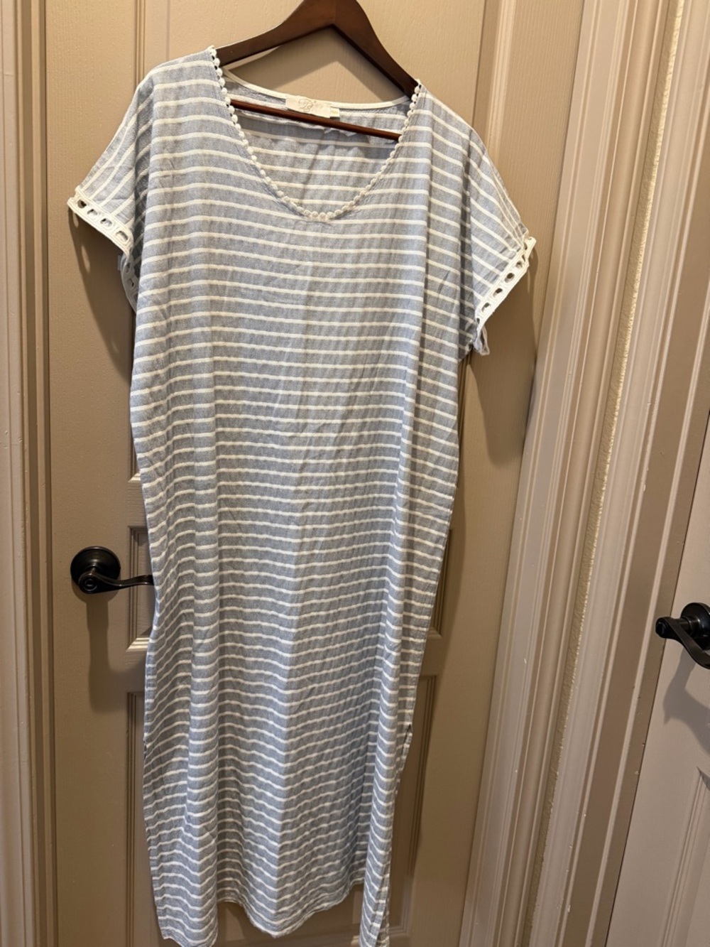 Delicious Blue & White Striped Plus Top